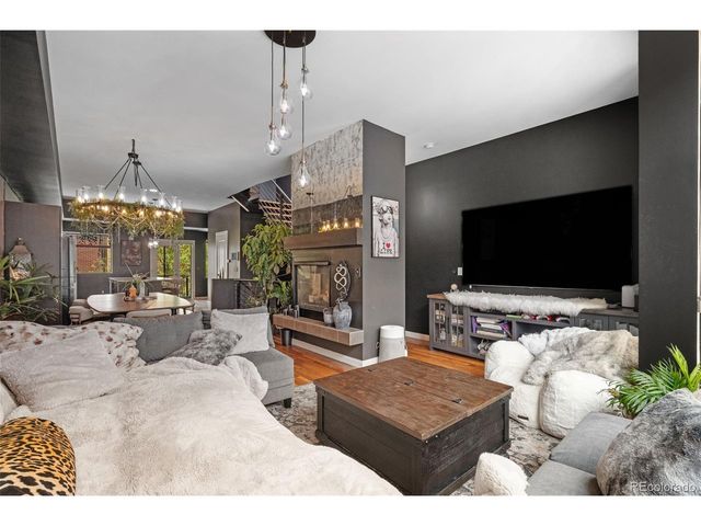 2325 Walnut St 4, Denver, CO 80205