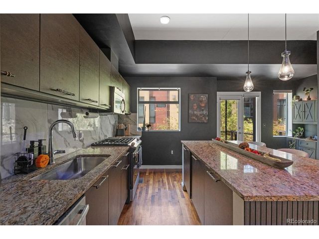 2325 Walnut St 4, Denver, CO 80205