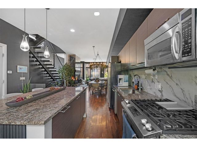 2325 Walnut St 4, Denver, CO 80205