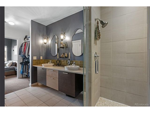 2325 Walnut St 4, Denver, CO 80205
