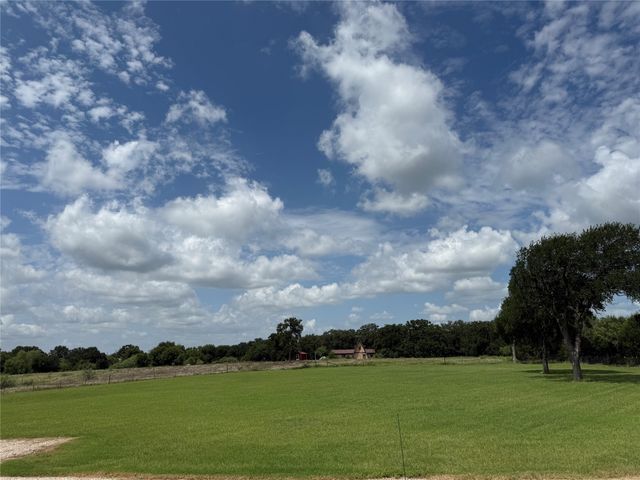 584 Birdsong Lane, Gholson, TX 76705