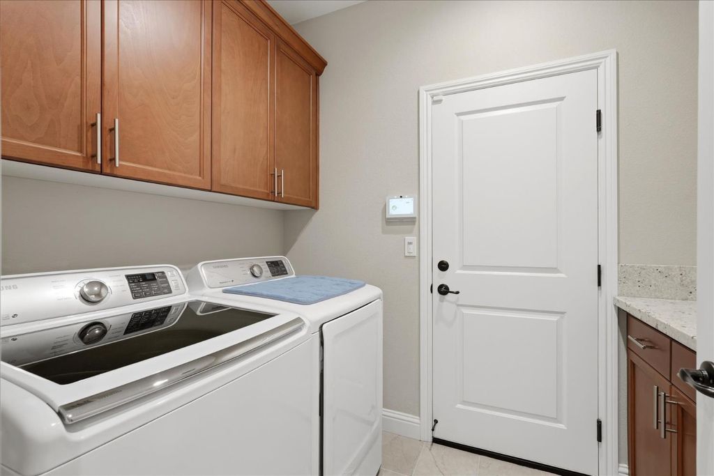 Image 31 of property listing at 4314 Little Canyon Drive, Madera, CA 93636