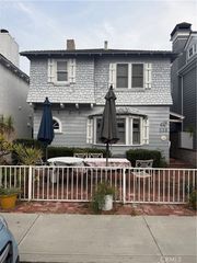 216 Amethyst, Newport Beach, CA 92662