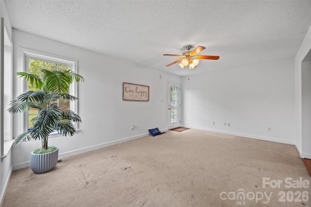 4660 Garys Place, Crouse, NC 28033