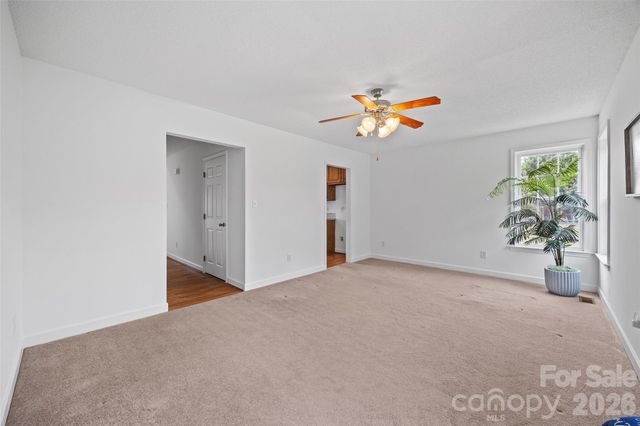 4660 Garys Place, Crouse, NC 28033