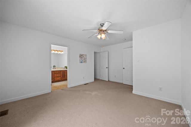 4660 Garys Place, Crouse, NC 28033