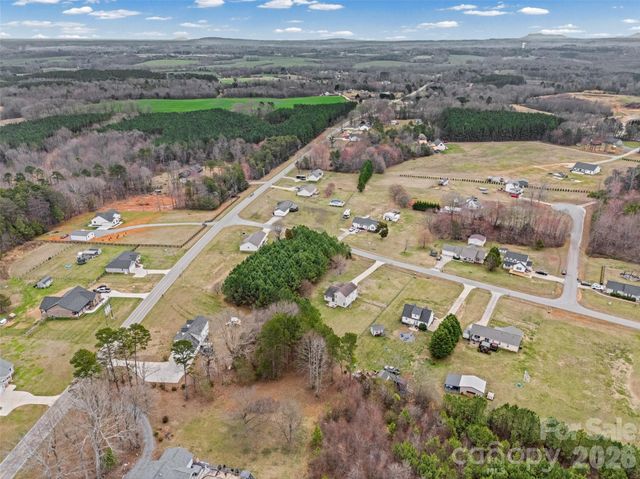 4660 Garys Place, Crouse, NC 28033