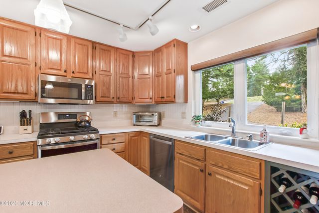 1840 Paterson Avenue, Whiting, NJ 08759