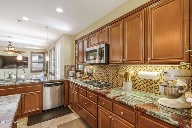 6625 Pinnacle Way, Moorpark, CA 93021