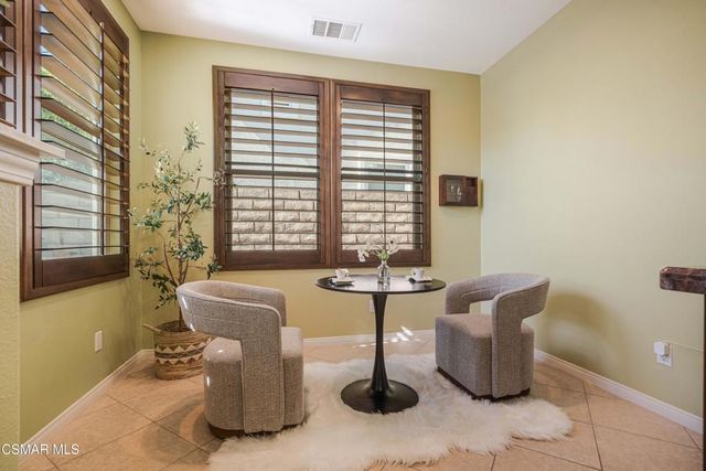 6625 Pinnacle Way, Moorpark, CA 93021