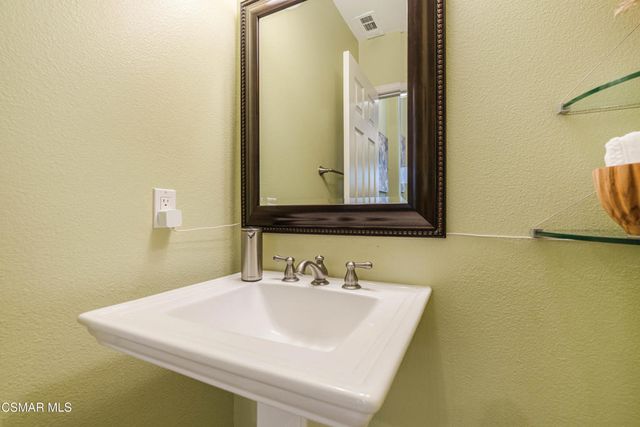 6625 Pinnacle Way, Moorpark, CA 93021