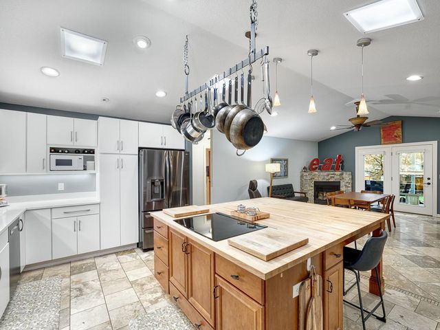 3906 Arthur Street NE, Columbia Heights, MN 55421