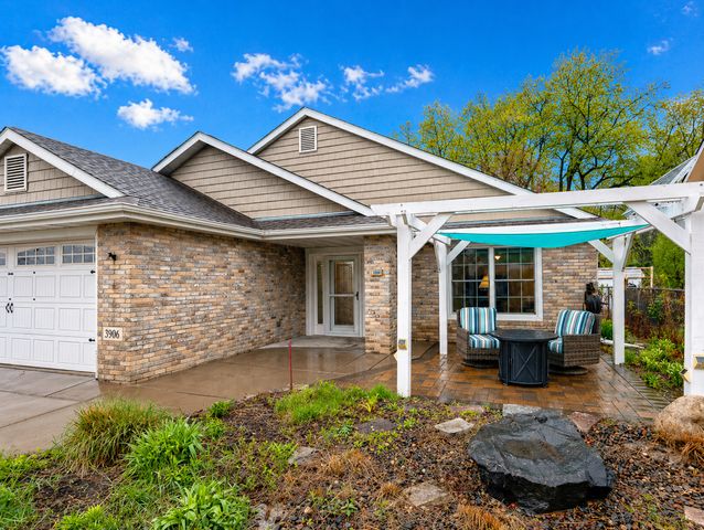 3906 Arthur Street NE, Columbia Heights, MN 55421