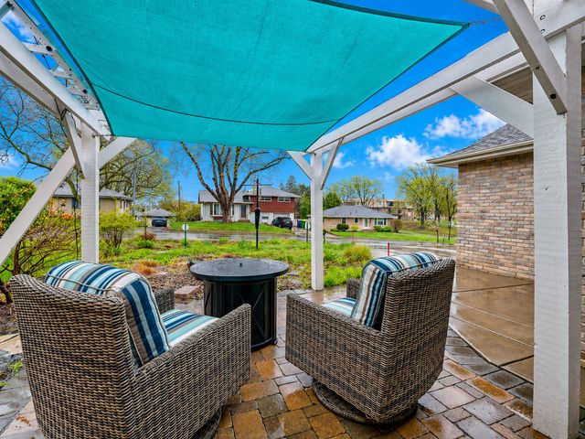 3906 Arthur Street NE, Columbia Heights, MN 55421