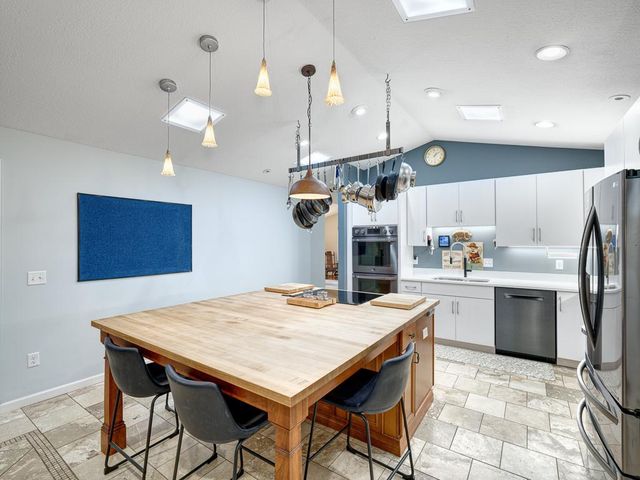 3906 Arthur Street NE, Columbia Heights, MN 55421