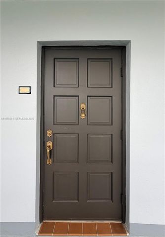 1101 Hillcrest Ct 206, Hollywood, FL 33021