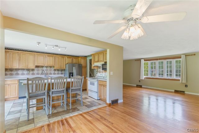 6643 East Taft Road, Cicero, NY 13057