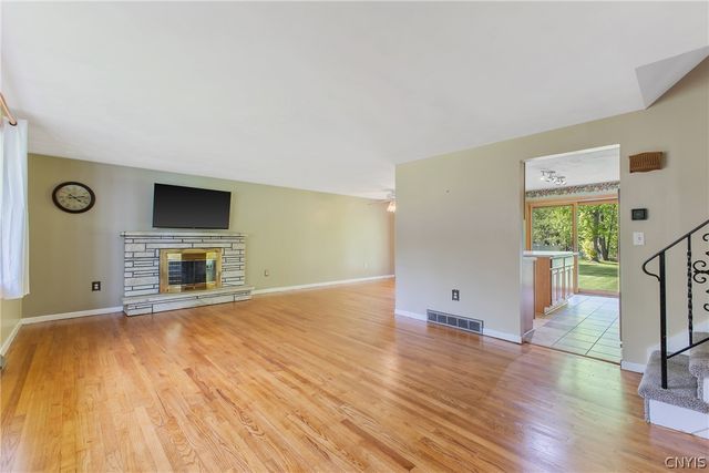 6643 East Taft Road, Cicero, NY 13057