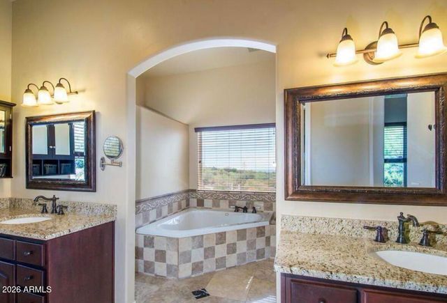 24200 N ALMA SCHOOL Road 8, Scottsdale, AZ 85255