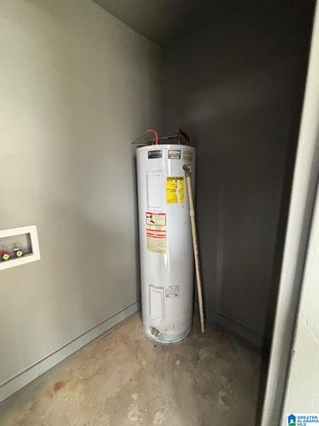 2421 GALAXIE DRIVE SW, Birmingham, AL 35211