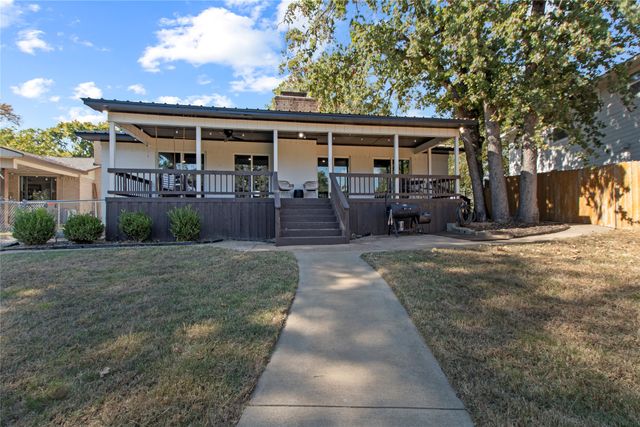 2500 Wildwood Way, Tool, TX 75143