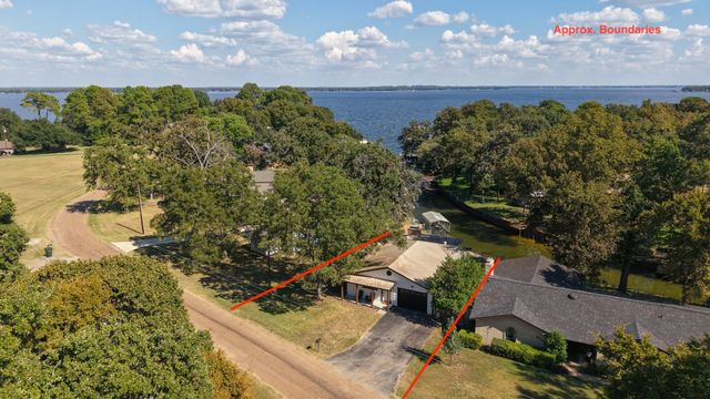 2500 Wildwood Way, Tool, TX 75143