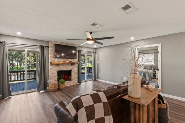 2500 Wildwood Way, Tool, TX 75143