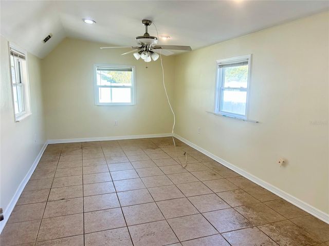 3821 1ST AVENUE N, St Petersburg, FL 33713