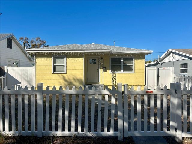 3821 1ST AVENUE N, St Petersburg, FL 33713