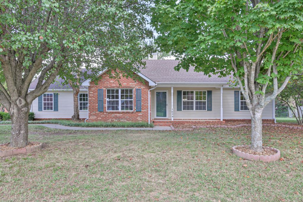1634 Cason Trl, Murfreesboro, TN 37128