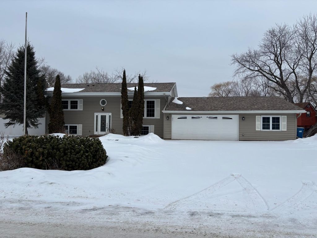 1250 13th Street NW, New Brighton, MN 55112