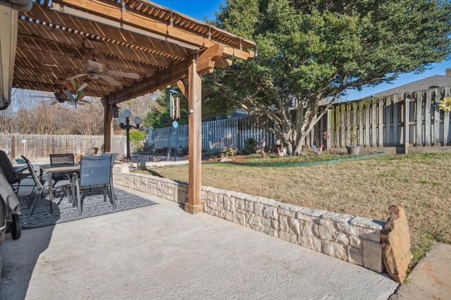 1118 Berkshire Court, Trophy Club, TX 76262