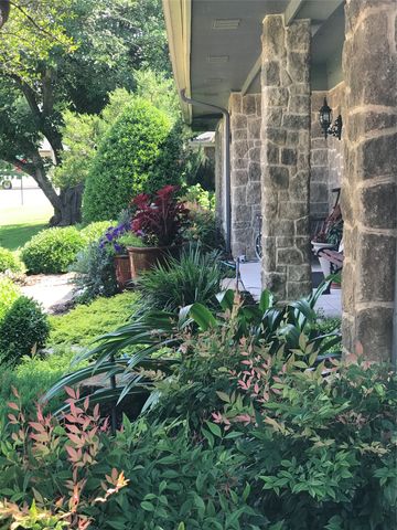 1118 Berkshire Court, Trophy Club, TX 76262