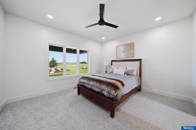 4000 Primrose Place, Lincoln, NE 68516