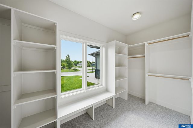 4000 Primrose Place, Lincoln, NE 68516