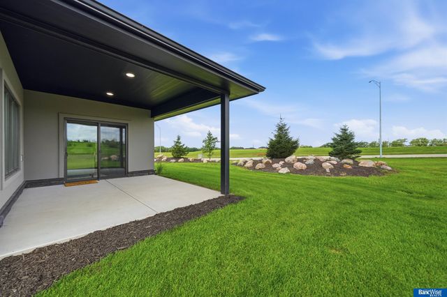 4000 Primrose Place, Lincoln, NE 68516
