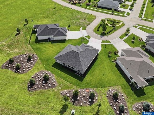 4000 Primrose Place, Lincoln, NE 68516