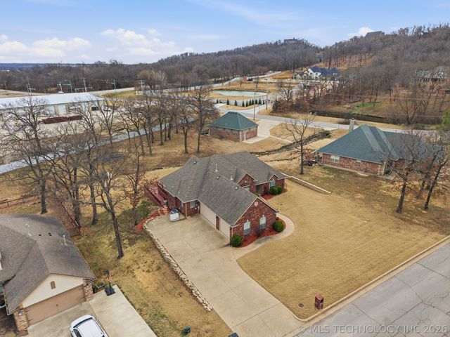 2619 Woodstone Drive, Catoosa, OK 74015