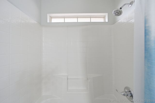 2619 Woodstone Drive, Catoosa, OK 74015