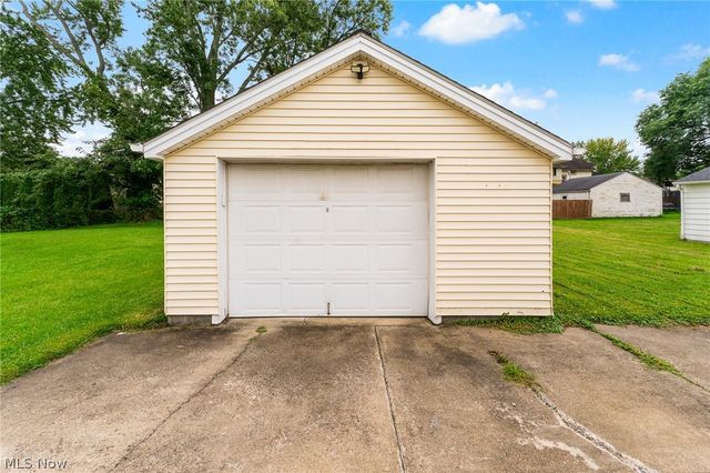 1625 Everett Avenue, Youngstown, OH 44514