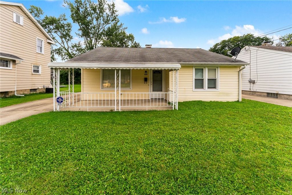 1625 Everett Avenue, Youngstown, OH 44514