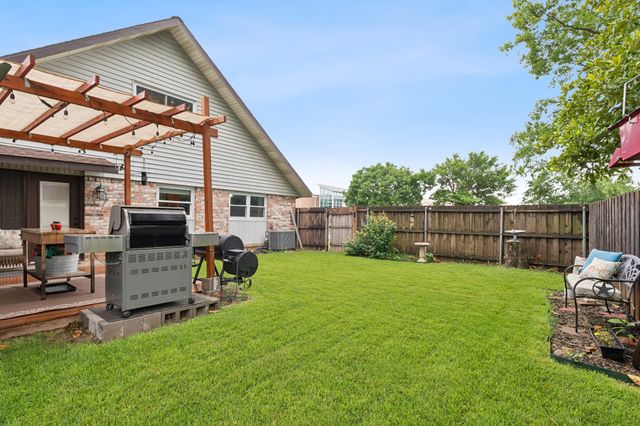 2318 Valleywood Drive, Carrollton, TX 75006