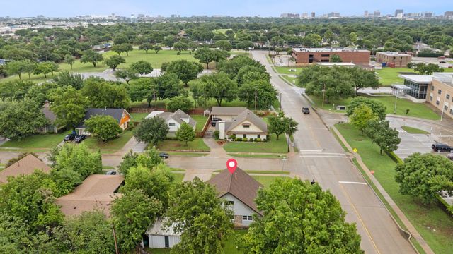 2318 Valleywood Drive, Carrollton, TX 75006