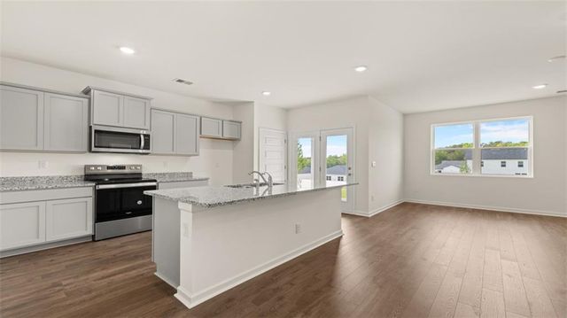 8603 SECRETARIAT Drive, Lithonia, GA 30058