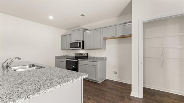 8603 SECRETARIAT Drive, Lithonia, GA 30058