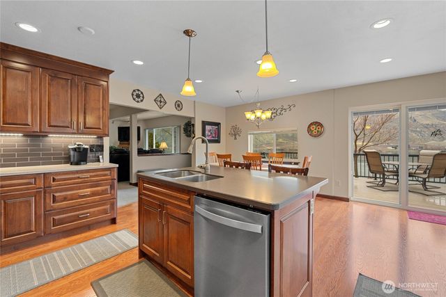 2548 Entiat Way, Entiat, WA 98822