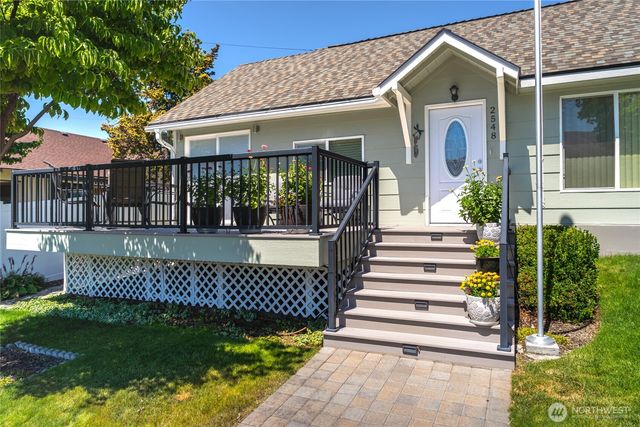 2548 Entiat Way, Entiat, WA 98822