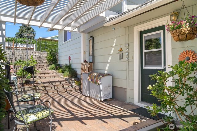 2548 Entiat Way, Entiat, WA 98822