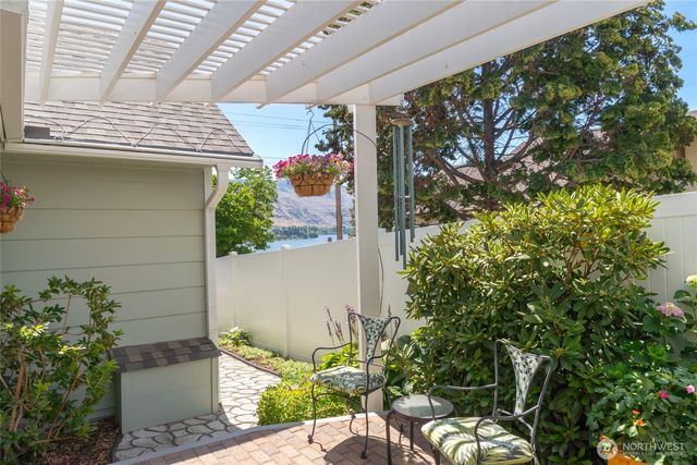 2548 Entiat Way, Entiat, WA 98822