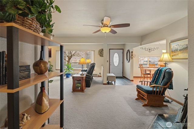 2548 Entiat Way, Entiat, WA 98822